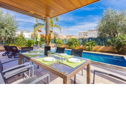 Villa with pool in Alcudia