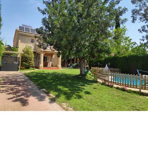 Villa with swiming pool and jacuzzi valencia