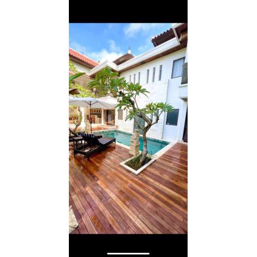 villa with swimming pool and cinema