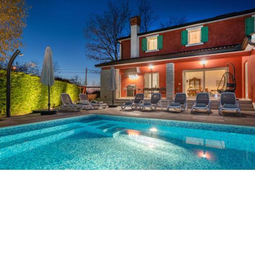 Villa Wruss - beautiful garden, private pool