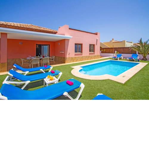 Villa Yalira
