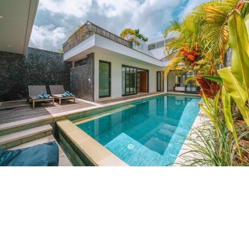 Villa Yasmee : Cozy and Modern 2 BR w/ Pool in Seminyak !