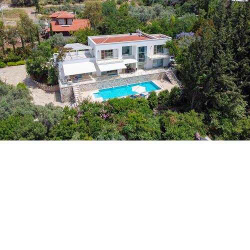 Villa Yusufcuk, spacious family friendly villa in Faralya near Fethiye with amazing sea views