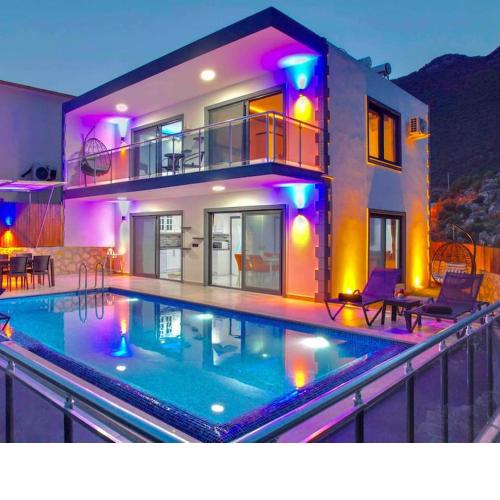 Villam Bozdağ ( deniz manzaralı ) korunaklı villa