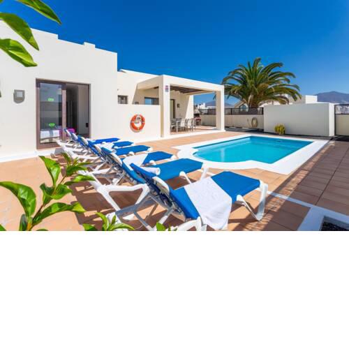 Villas Bahamas Playa Blanca, con Terraza y Piscina Privada