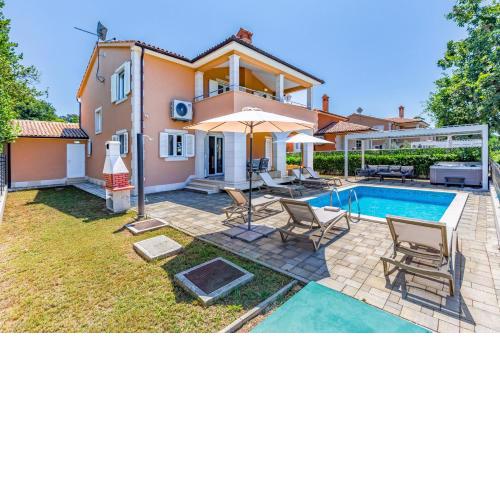 Villas Lotus in Resort,Pula