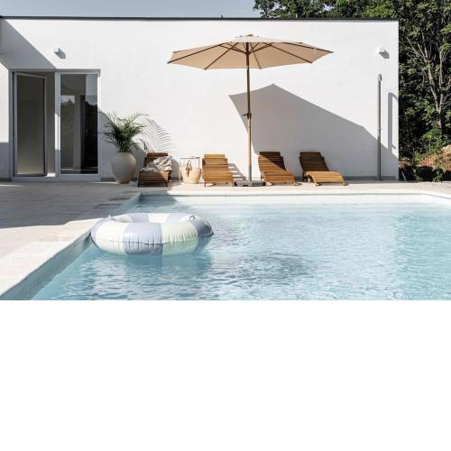 VillaS/private pool/peaceful