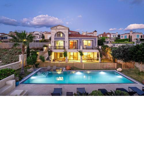 VillaSunset with Magnificent Sea View