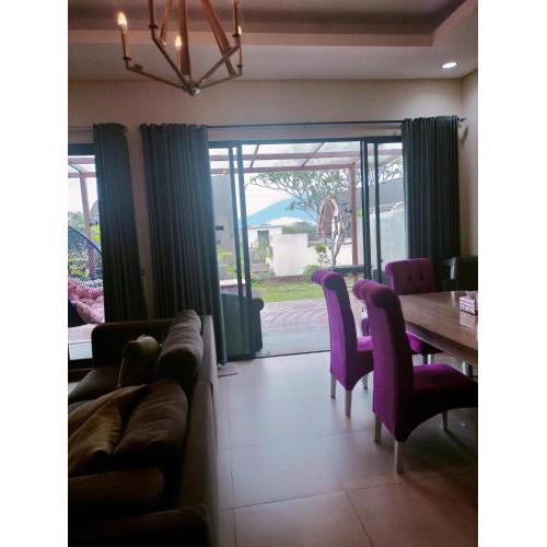 Vimala hills 3br plus 1br Private Pool, Mountain View, Piano, wa 0813 delapan 0 satuenam 4 satu 51
