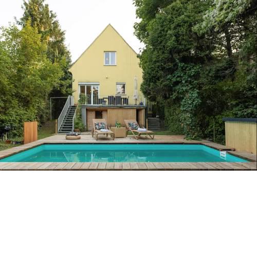 VINEYARD COTTAGE /W POOL & GARDEN