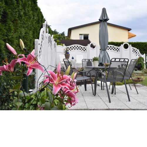 Vintage Bungalow in Neubukow near the Sea