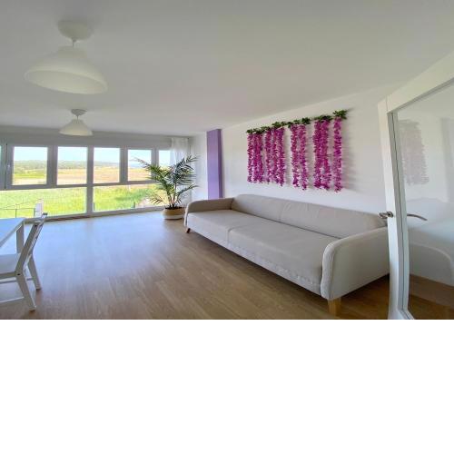 VIOLETA lindo apartamento en Ribeira.