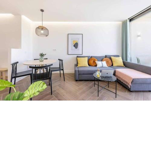Vivendos - Luxury Apartment - City Center & Beach