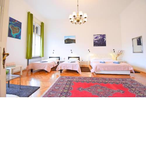 Vivesco Apartments by Donos