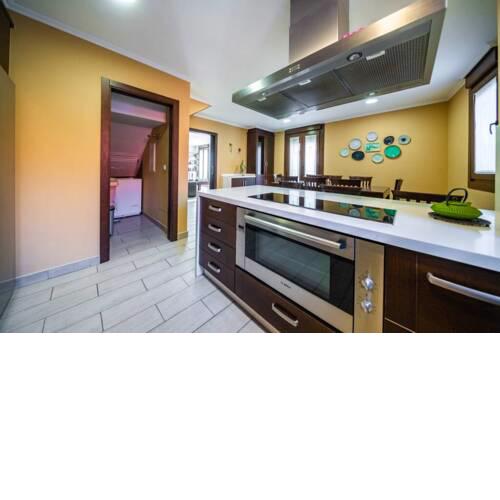 VIVIENDA EXCLUSIVA Y CÉNTRICA
