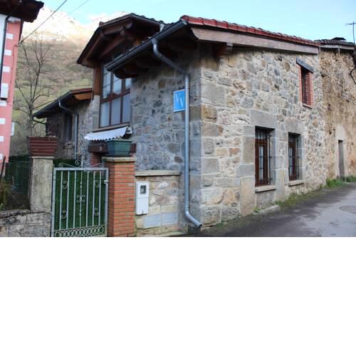 Vivienda Vacacional La Casina de Tina