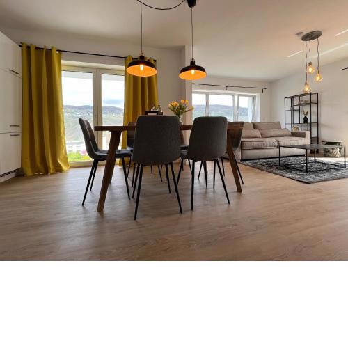 VonMos LUXURY PANORAMA SUITE with Balcony