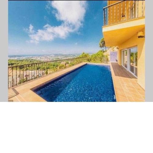 V&V LLORET-VILLA JULIA increíbles vistas mar, piscina privada