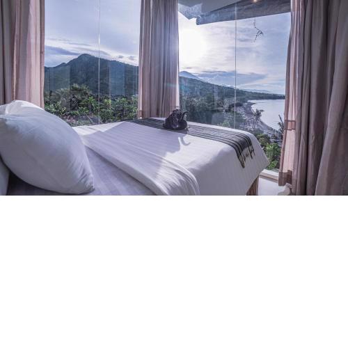 Waenis Sunset View Hotel and Restaurant, Amed, Bali
