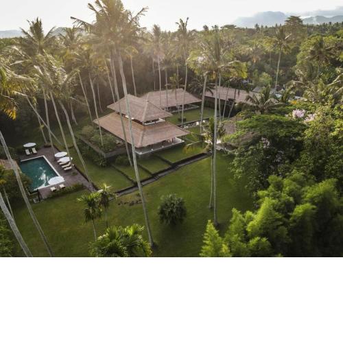Wangi Felixe - luxe 4BR landgoed: personeel, chef-kok & zwembad