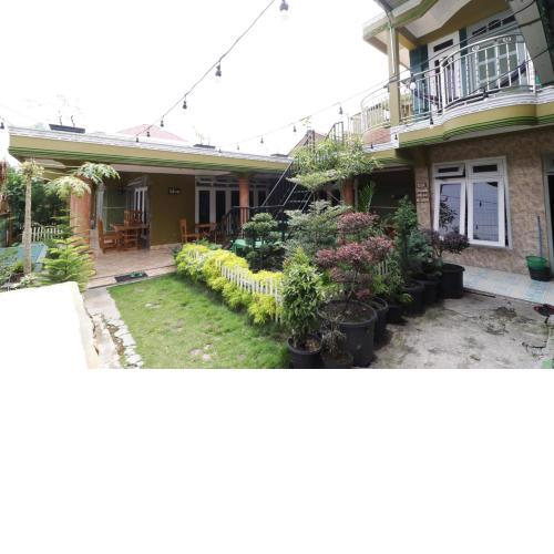 Waroeng Transit & Depary Homestay