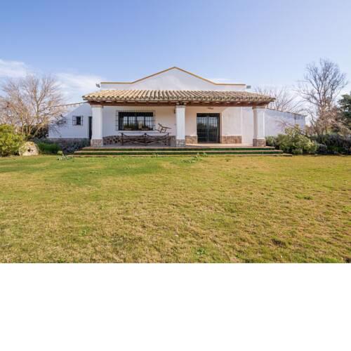 Waterfront Villa in Jerez de la Frontera with Fireplace