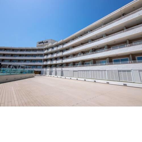 Wavehouse Freedom Blue - First line Apartment