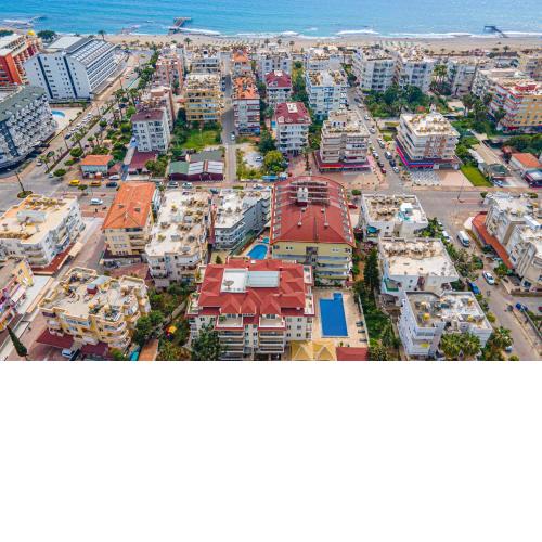 WEEKLY rent of 2+1 apartment 250 m from the sea and in center of all need/Alanyas