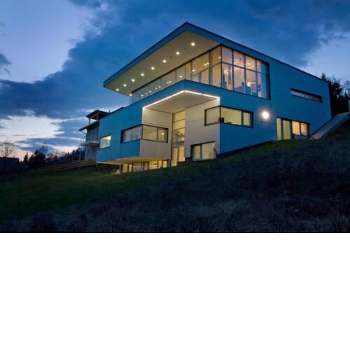 Weisses Haus von Velden by Seebnb
