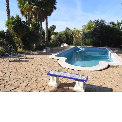 Welcoming Villa with Private Pool in Catral