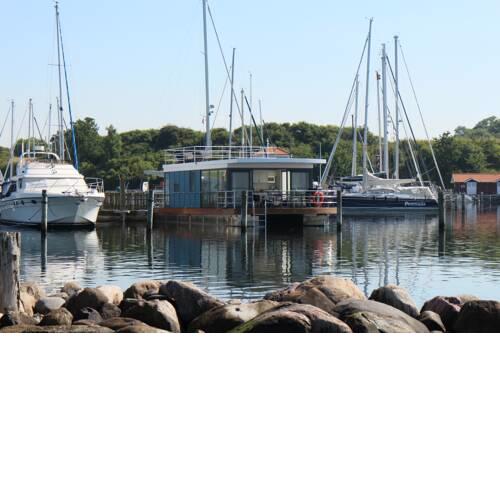 WELL Hausboote