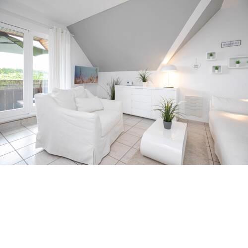 White Lounge