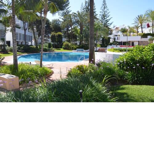 White Pearl Beach L2
