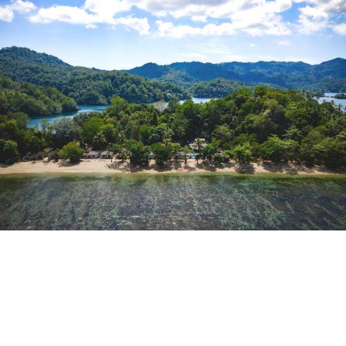 White Sands Beach Resort Lembeh