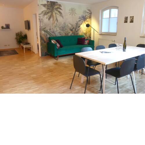 Whole House in Friedrichshain - Central - Quiet - Unique