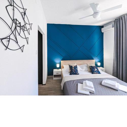 Wind Rose Rooms