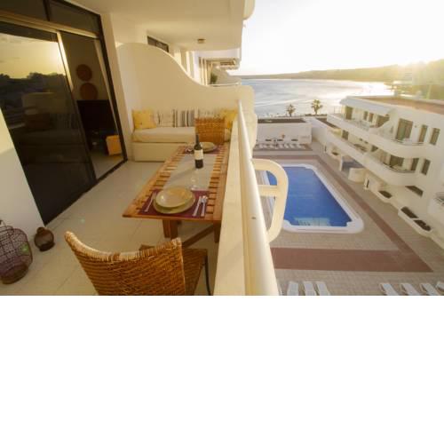 Windprotected Sea View Apt with terrace and pool at the harbour wall of El Medano