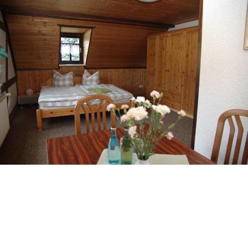 Wirtschaft & Pension Zum Huthaus