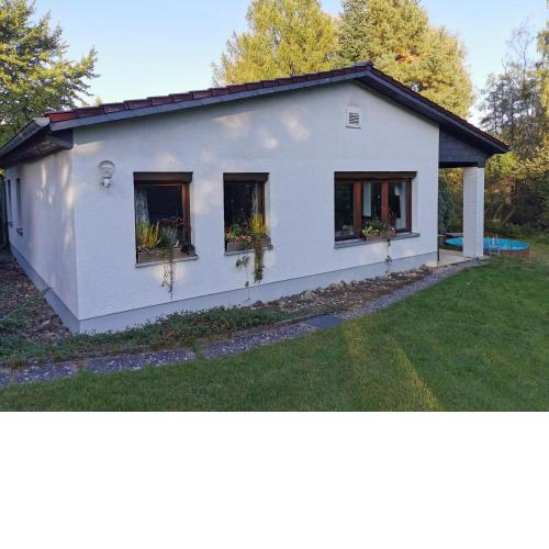 Wohlfühlhaus mit großem Garten in traumhafter Natur am Stadtrand