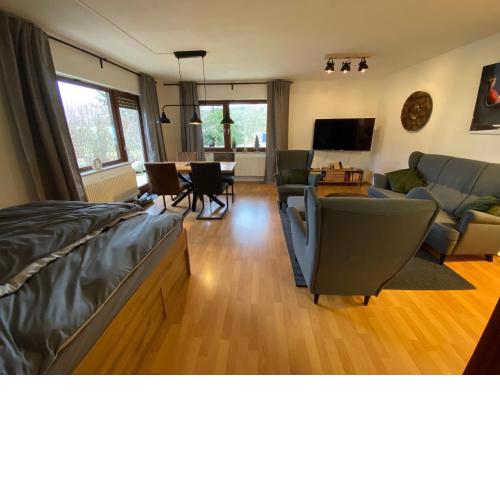 Wohlfühlwohnung - Senseo Kaffee - WIFI - SMART TV - Komfortbetten - Terrasse - Netlix - DAZN