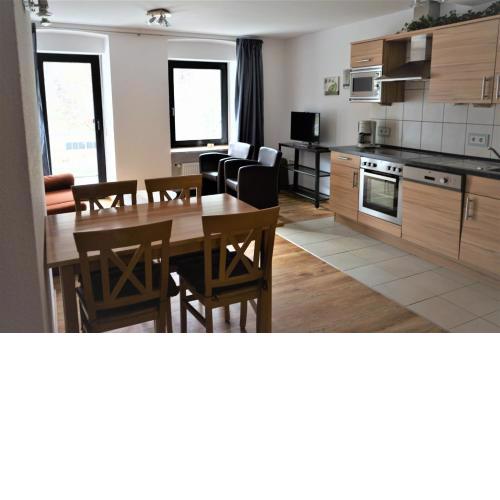 Wohnung 2 Pers 1 Schlafzimmer und Wohnzimmer mit Balkon und Blick auf die Mosel