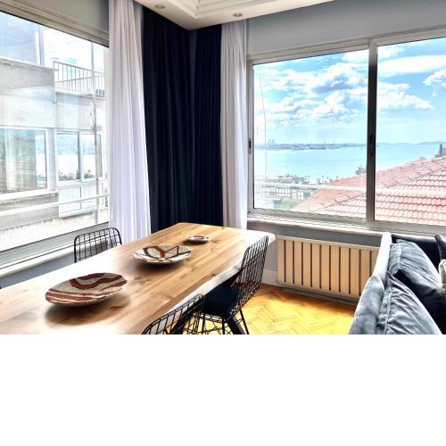 WONDER HOMES - Amazing Bosphorus View,3BR 2BA,4AC, Cihangir, Near to Taksim, Metro, Tram