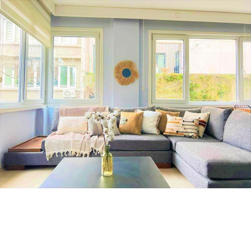 WONDER HOMES - Cozy flat, 4BR, 2BA, 4ACs, 5 mins to Taksim