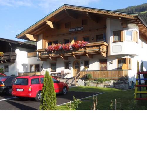Wonderful Apartment in Wald im Pinzgau with Balcony