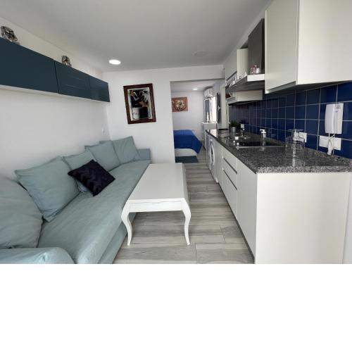 Wonderful Attic Apartment with terrace and sea views