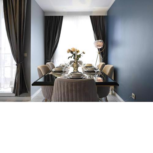 Wonderful Home W/Double Bathroom in a Full Complex