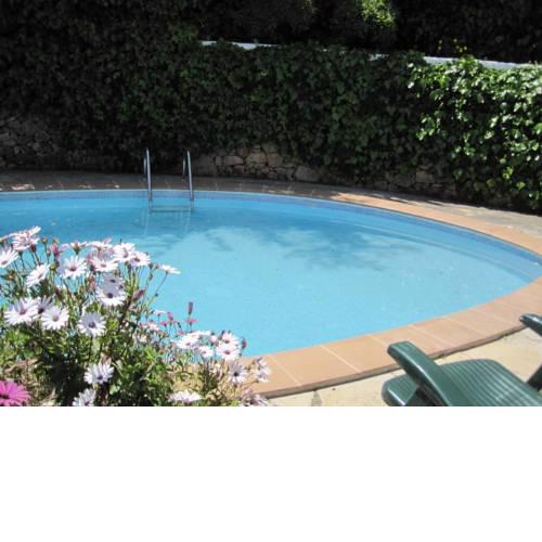 Wonderful house with swimming pool near Barcelona