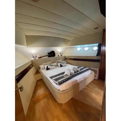 Wonderful yatch to rent at Tenerif south