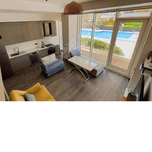 Wonderfully Located Seaside Residence 3 minutes to Metro