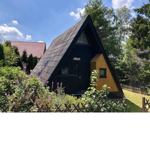 Wooden chalet with oven, in Oberharz near a lake